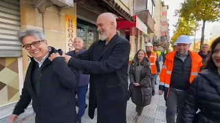 Shkodër, qytetari fton Ramën për kafe, zonjës i dridhet zemra: Djali në Holandë të adhuron...