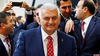 Turkey's new PM to push through Erdoğan's constitutional change