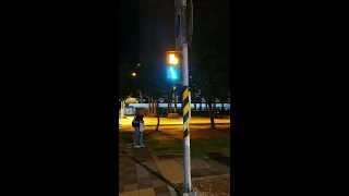 This is how a Taiwan green light works.