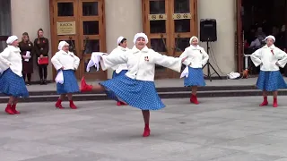 Танцевальный коллектив "Хорошее настроение"