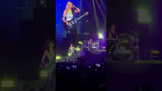 The warning - Hell you call a dream live @ pepsi center Mexico City