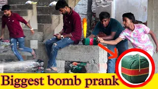 Diwali fake bomb prank 💣 | kalkatia pranks