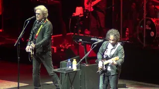 Hall & Oates en Chile - "Maneater"