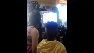 Meu Primo e Minha Esposa Jogando ElChavo no XBOX