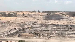 Suasana Tambang  #heavyequipment #mining #komatsu #hitachi #truck #hd #bigmachine