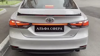 Задние фонари в стиле «Lexus» и стоп-сигнал в крышку багажника для Toyota Camry V 70 2017+