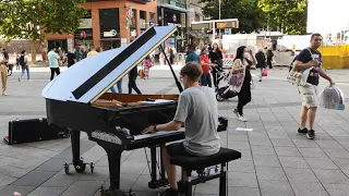 Coldplay Medley in public - Mikka Hack