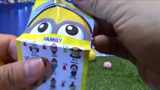 unpack Despicable Me Mineez Series 1 surprise egg 03222 es