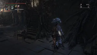 First hidden room I have EVER found!!! 😸 -  Bloodborne