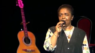 Cesaria Evora - Live in Paris 1995