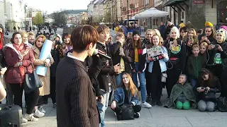 MONT busking in Warsaw - Sorry