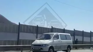 Во Владивостоке в результате ДТП автомобиль жестко приземлился на крышу