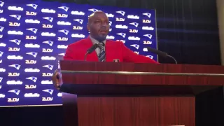 Kevin Faulk says Tom Brady showed great respect in wearing No  33 jersey