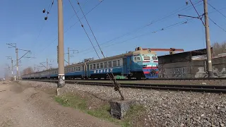 Электропоезд ЭР9Е-654 на перегоне Одесса-Пересыпь - Одесса-Сортировочная, март 2019