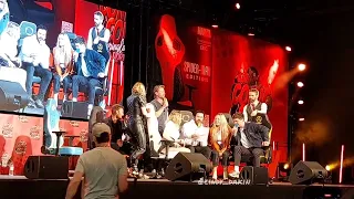 Vikings Cast singing "My Mother Told Me" at German Comic Con Spring Edition 2022