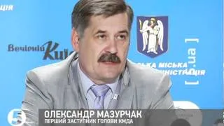 Навіщо на Хрещатику вирубують каштани?