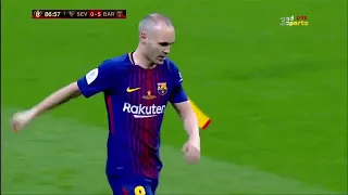 Andres Iniesta recieves standing ovation from both Sevilla and Barcelona fans in Copa Del Rey final