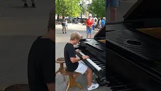 I played SEVEN on piano in public #streetpiano