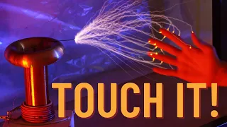 Touchable Desktop Lightning! (Tesla Coil Build + PCB GIVEAWAY)