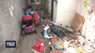 Грязные и с синяками: трех детей изъяли из семьи на Молдаванке