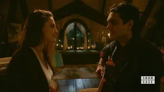 Legacies 1x11 Landon sings for Hope