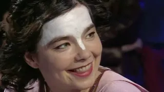 Björk - Interview with Jools Holland 1998