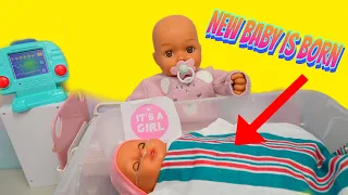 New Baby Is Born Baby Ava Doll meets her sister Feeding newborn baby doll