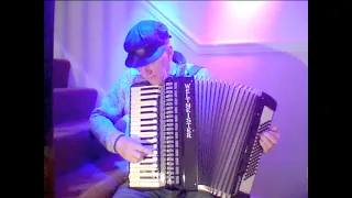 Mi Yeteni Of, Israeli music on a Weltmeister Cassotto 374 accordion