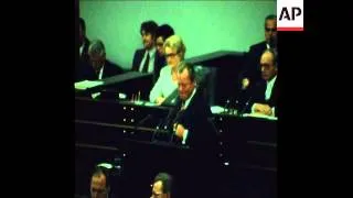 SYND 10-5-72 WILLY BRANDT SPEAKS IN BUNDESTAG