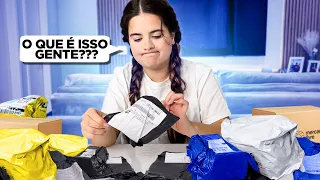 ABRINDO E AVALIANDO AS COMPRAS INÚTEIS DA MINHA MÃE!