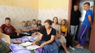 В Воронеже семью с 11 детьми чиновники выкинули из очереди на жильё