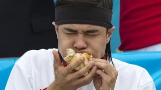 Shock win at July Fourth hot dog eating contest