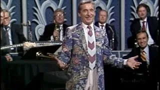 Johnny Carson Makes Fun of Doc Severinsen's Floral Jacket, Tonight Show 1986