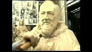 🎥 Creazione e Benedizione: La Statua di San Pio a Galliate (1995) - Un'Opera di Luciano Gabrielli