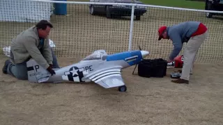 Huge rc P-51 crash landing