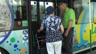 Rollatortraining im Bus - ELSTERWELLE