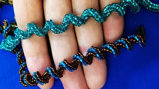 Ндебеле - спиральное плетение одним размером бисера. Ndebele spiral weaving in one bead size.