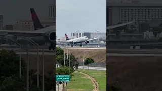 Delta A330 butter landing at LAX