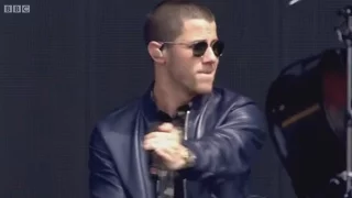 Nick Jonas - Close (Live at Radio 1's Big Weekend 2016)