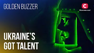 GOLDEN BUZZER: 💥Heart-piercing Chernobyl-themed light drawing – Ukraine's Got Talent