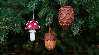 Making a Set of Leather Christmas Tree Ornaments PDF Pattern