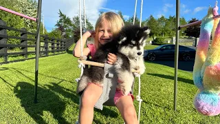 Adorable Puppy Loves His New Best Friends! (They're The Cutest!!)