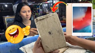 Restore Broken iPad mini 3 Buried in the Mud || Restoration Destroyed Apple iPad Cracked