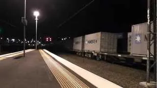 Australian Trains - An evening trainspotting at Middle Footscray