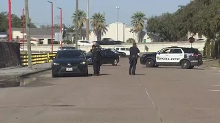 Man found shot to death inside car in SW Houston