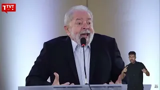 Lula se emociona ao falar de situação do povo brasileiro