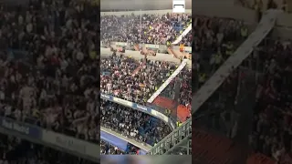 El detalle del Real Madrid con el Liverpool: Así sonó You'll Never Walk Alone en el Bernabéu. 🏟️🎶