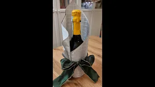 Как красиво упаковать бутылку на подарок.Упаковка для бутылки.Flasche einpacken.How to wrap a bottle