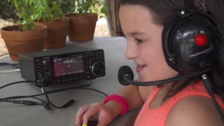 9 Year Old Grace KM4TXT Working VA4EEE, KC1CWF, and AC9ED on 20 Meters with an Icom IC 7300