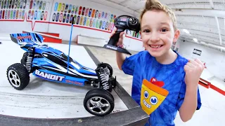 MY FIRST RC CAR (At The Skatepark)